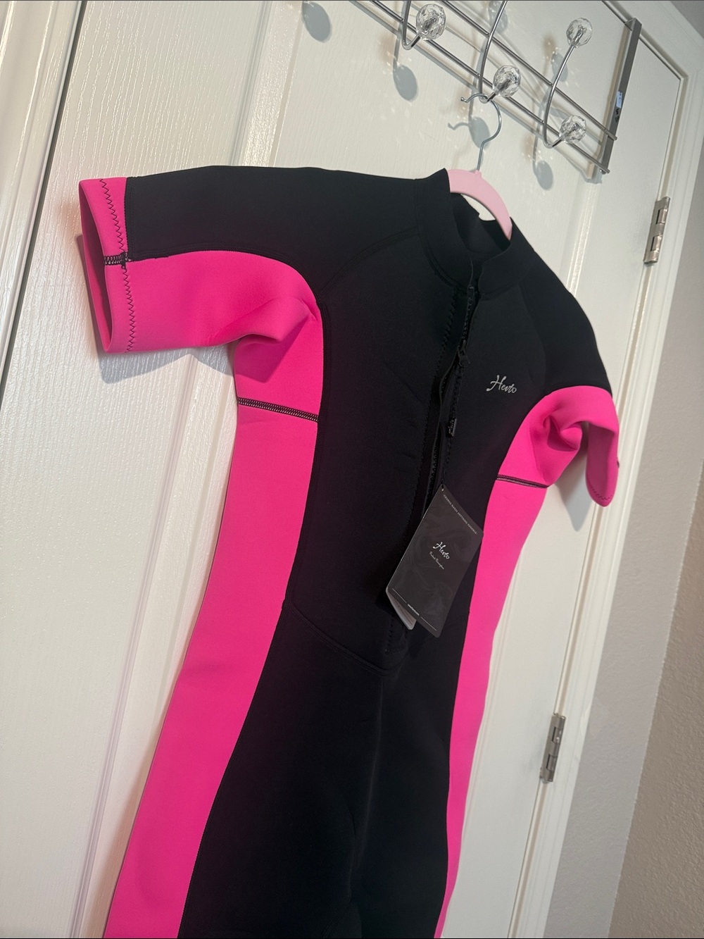 Wetsuit - Picture 5 of 8